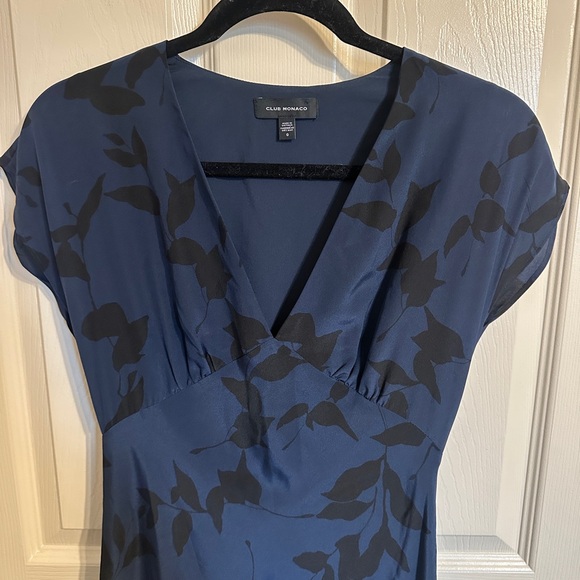 Club Monaco Leaf Patterned V-Neck Cap Sleeve Maxi Dress, Dark Blue/Black, 0 - Picture 2 of 10